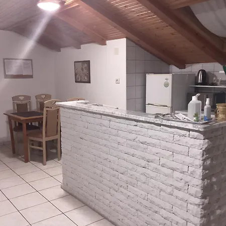 Apartment Rubinic R&b *